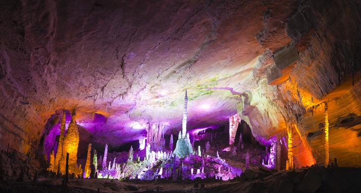 【新春走基层】兴义发玉村开展写春联送祝福新春活动