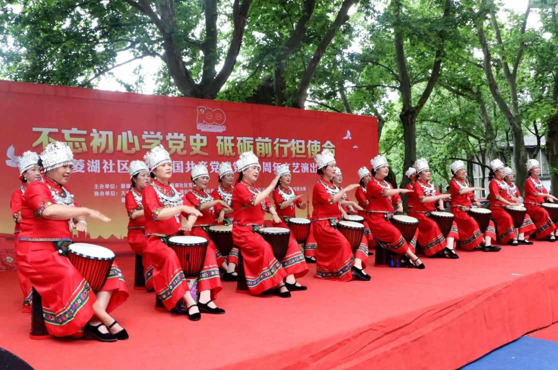 2017款长安cs15车灯带透镜吗游戏画面