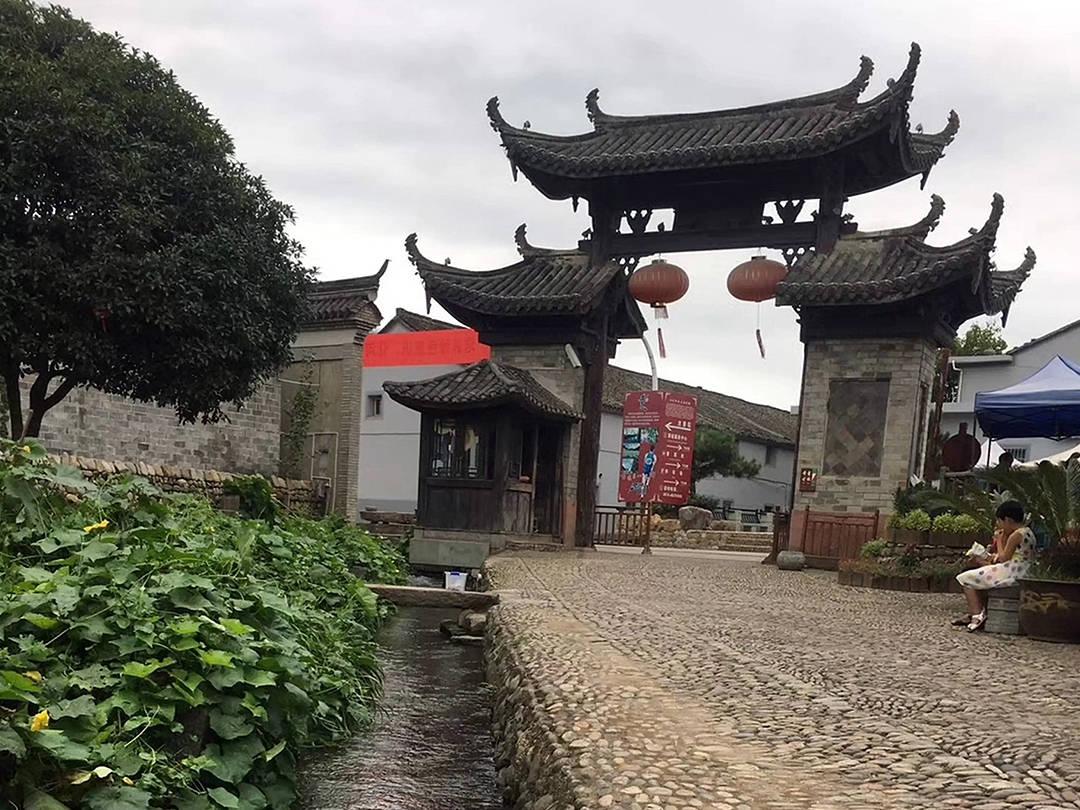 禹洲·香山首府，传世珐琅惊艳揭幕！