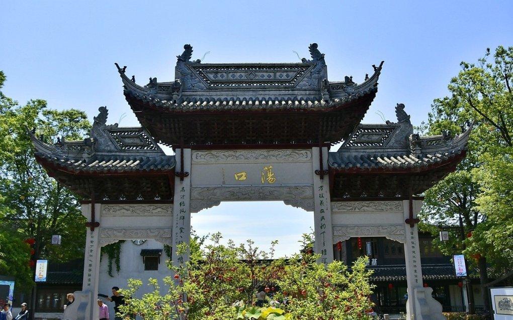 “卖崽青蛙”被质疑抄袭？蛙蛙也有版权？